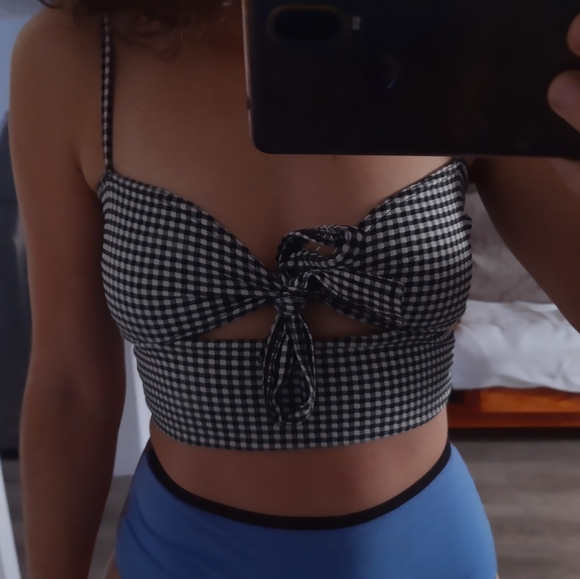 Crop top and skirt 🧤 SOLD - Picture 9 of 16